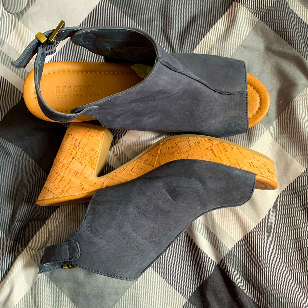 Blue boot wedge